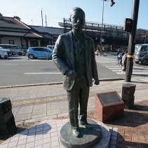 夏目漱石像